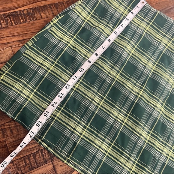 Bp plaid crop camp shirt and veronika plaid short skirt - Picture 5 of 8